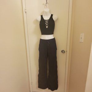 LULULEMON BLACK JOGGING PANTS